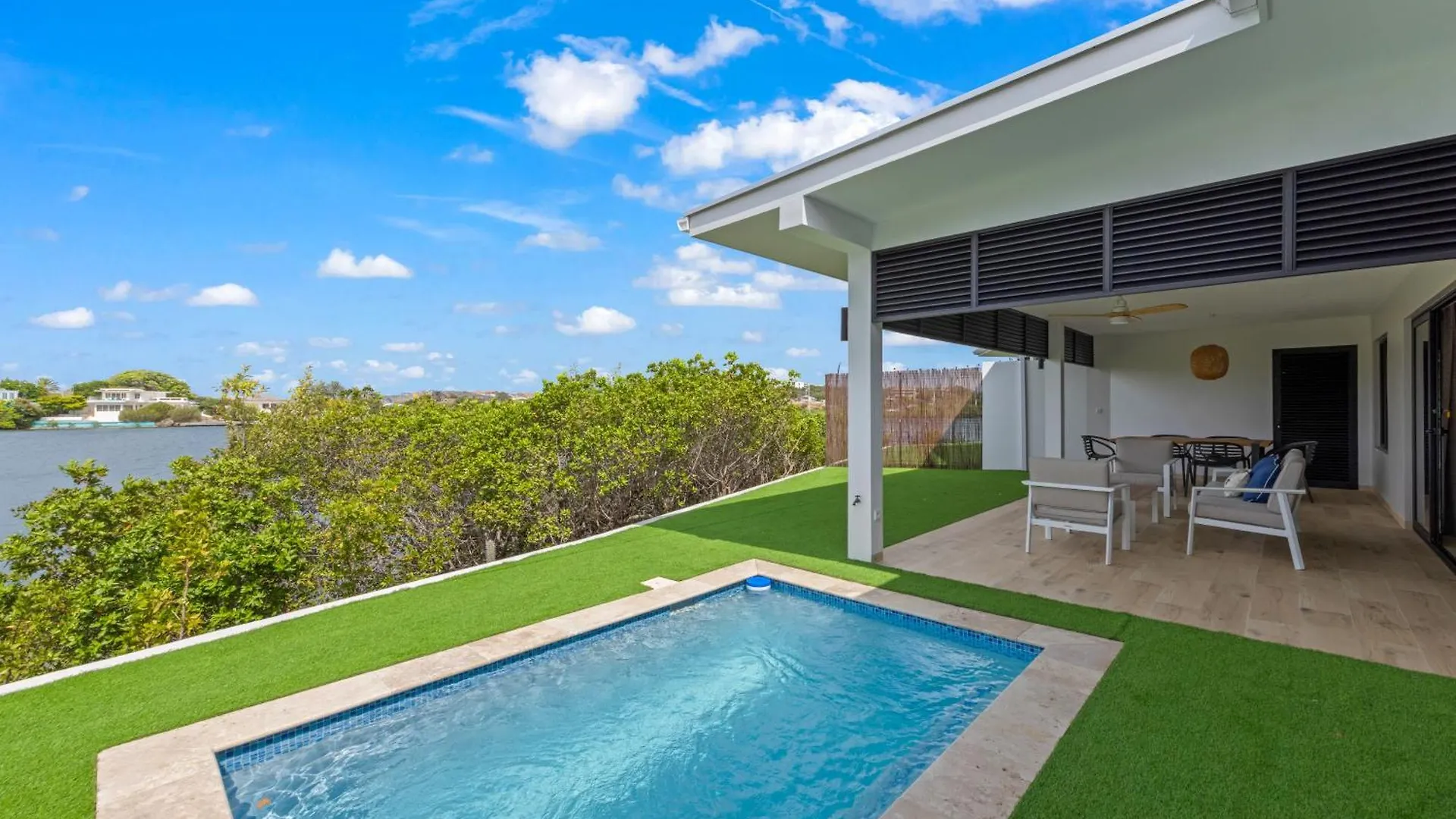 Dolce Vita Beach, Waterfront Bungalows With Private Beach Willemstad Nyaraló