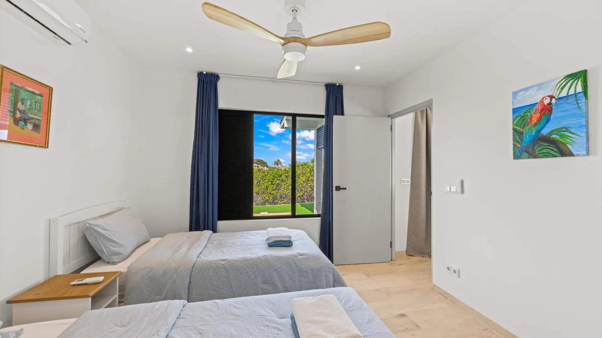 Dolce Vita Beach, Waterfront Bungalows With Private Beach Willemstad