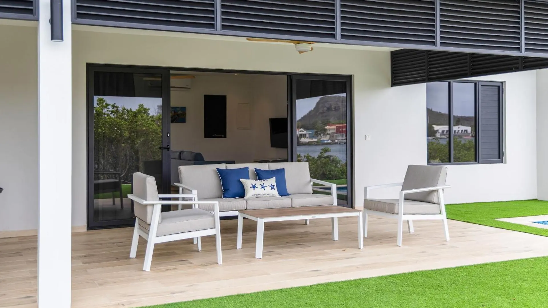 Dolce Vita Beach, Waterfront Bungalows With Private Beach Willemstad Casa vacanze