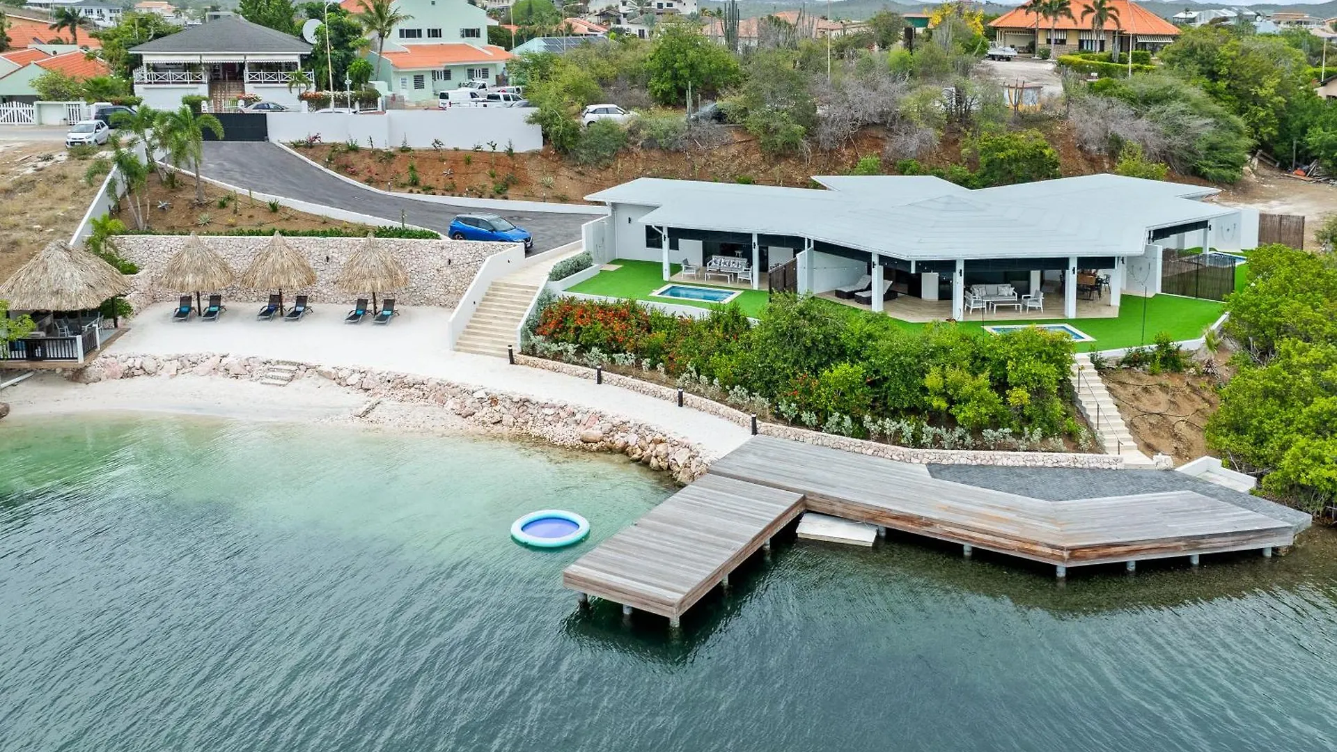 Dolce Vita Beach, Waterfront Bungalows With Private Beach Willemstad 0*,  Curaçao
