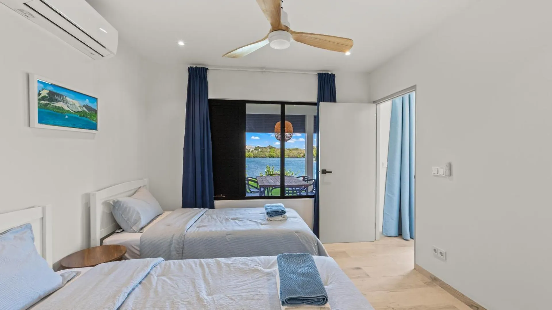Casa vacanze Dolce Vita Beach, Waterfront Bungalows With Private Beach Willemstad